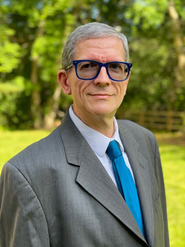 Glen Ahearn Headshot