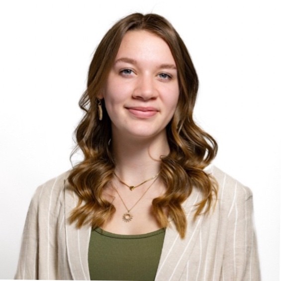 Tara Seth Headshot