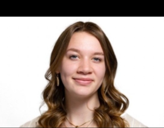 Tara Seth Headshot