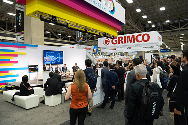 PRINTING_United_19_Show_Daily_Photos_0033_thumbnail600x400