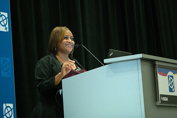 PRINTING_United_19_Women_In_Print_Breakfast_0022-thumbnail600x400